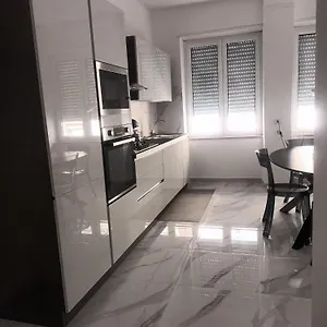  Apartment Cuore Di Centro