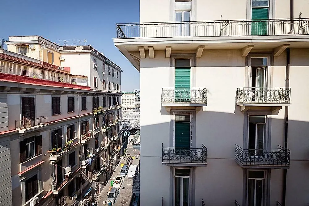 Pica Station - Casa Vacanze Naples