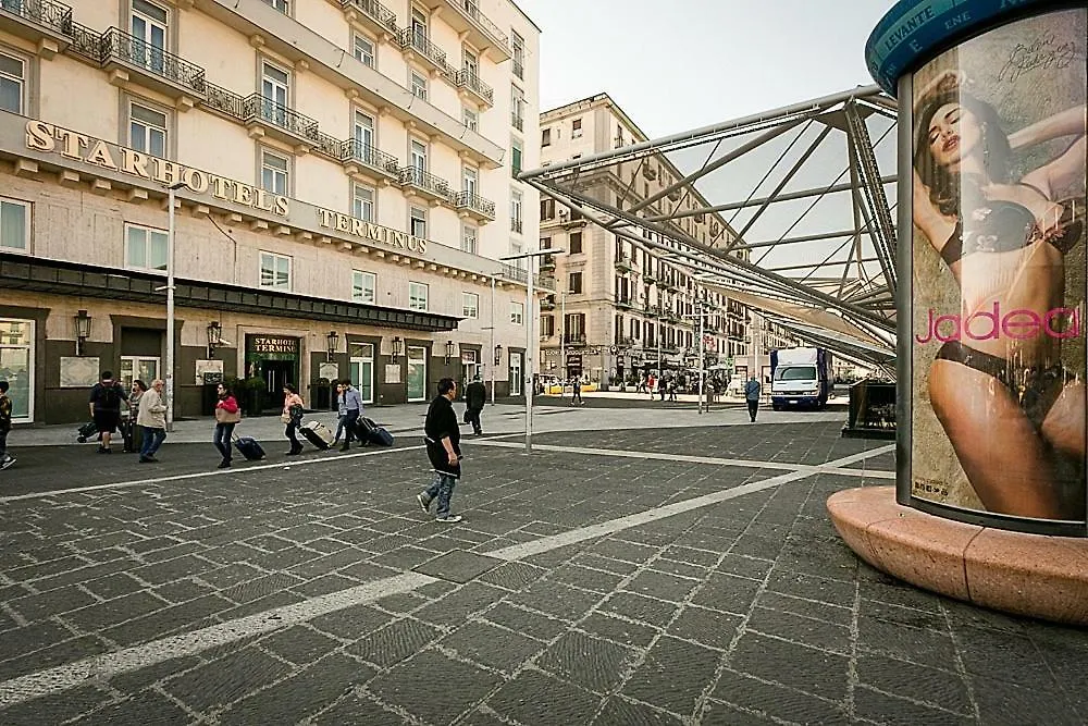 Pica Station - Casa Vacanze Naples 0*,  Italy